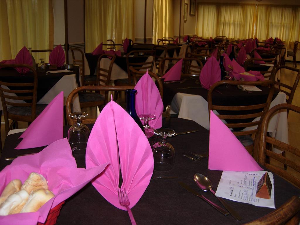 Hotel Galileo Rimini Buitenkant foto
