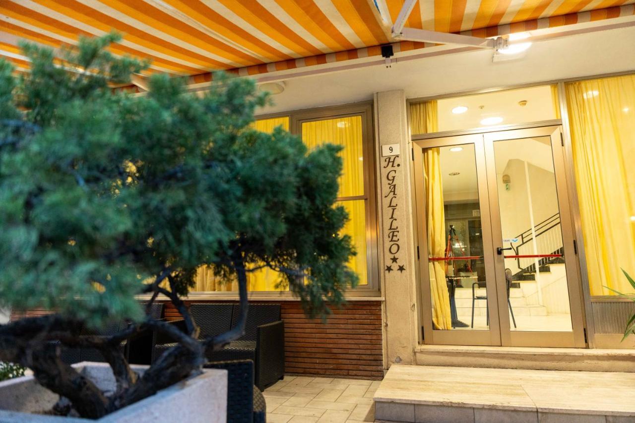 Hotel Galileo Rimini Buitenkant foto