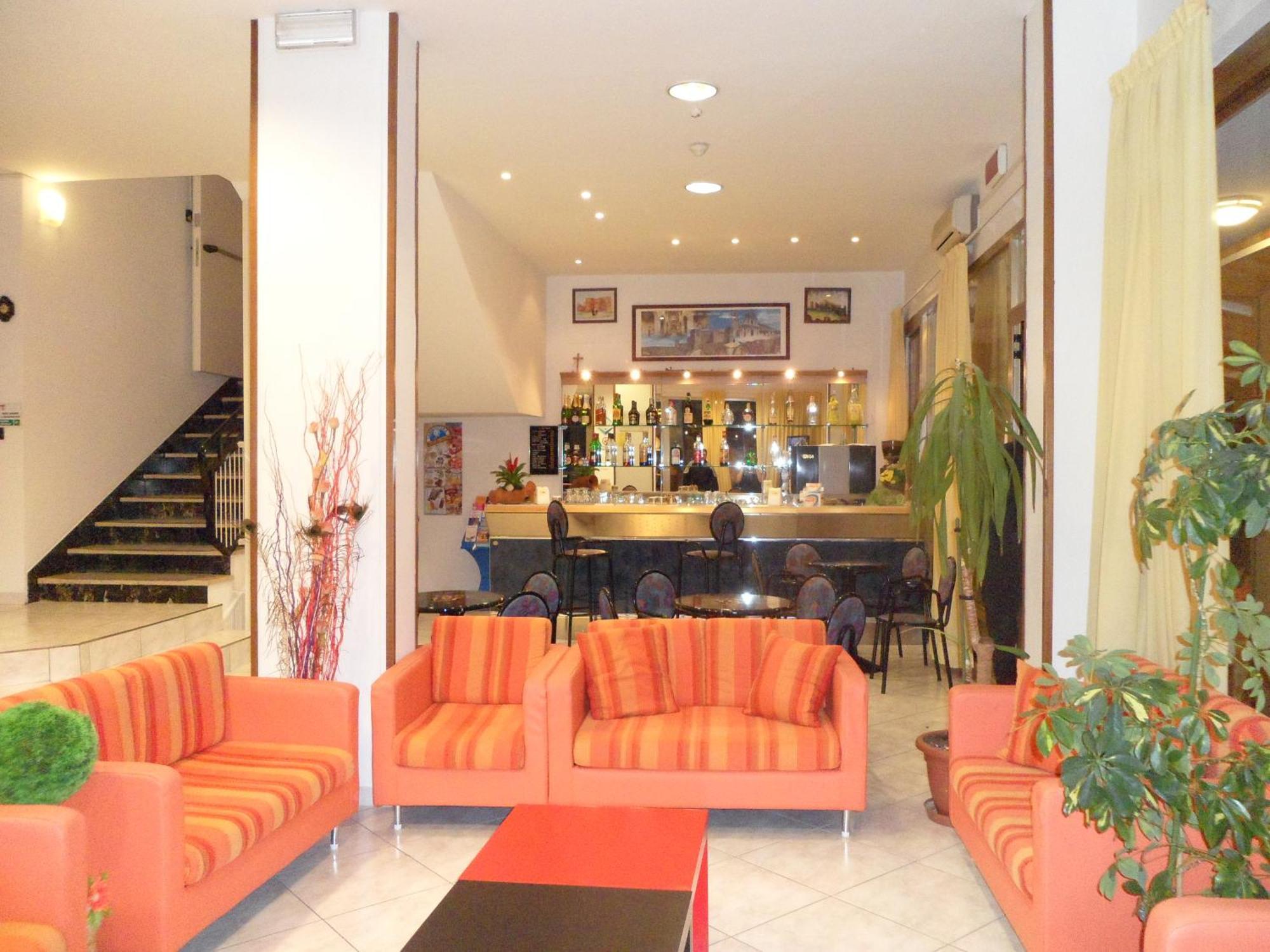 Hotel Galileo Rimini Buitenkant foto