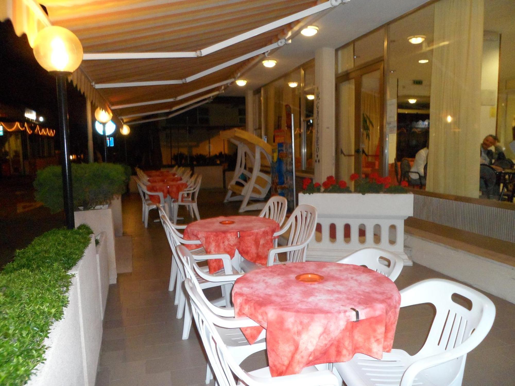 Hotel Galileo Rimini Buitenkant foto