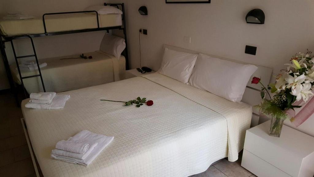 Hotel Galileo Rimini Buitenkant foto